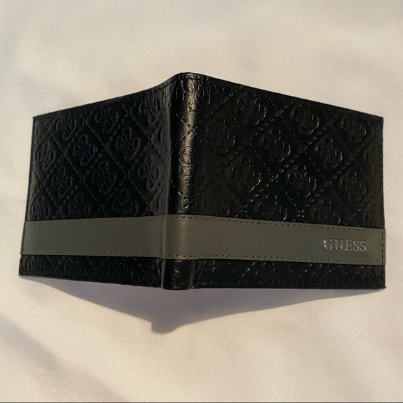 Guess leather mens wallet *free gift with purchase - Picture 3 of 7